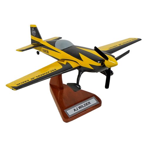 Extra 330SC Model - View 5