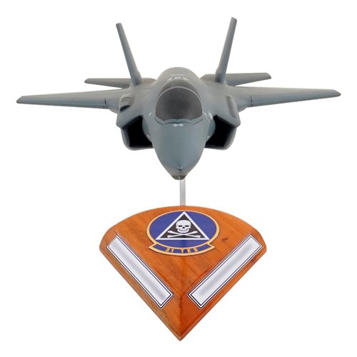 Design Your Own F-35A Lightning II Custom Airplane Model - View 4