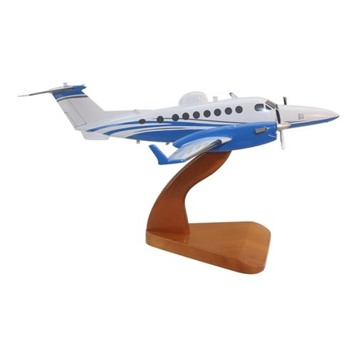 Beechcraft Super King Air 350ER Custom Aircraft Model - View 4