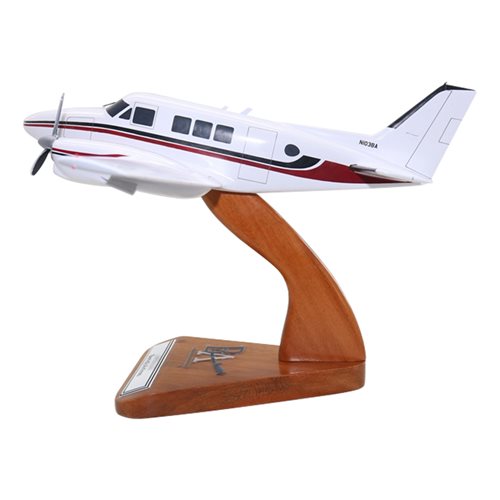 Bemidji Airlines Beechcraft 65-B80 Queen Air Aircraft Model - View 2