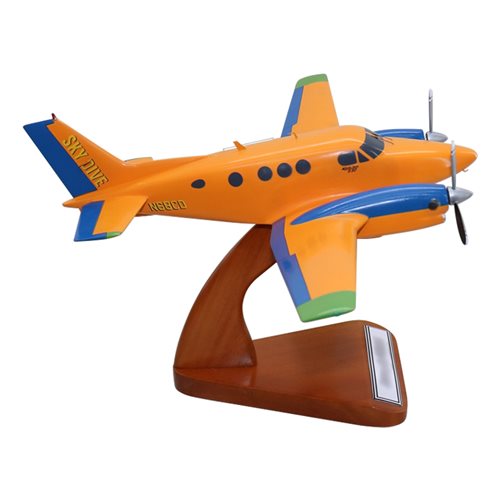 Beechcraft King Air B90 Custom Aircraft Model - View 4
