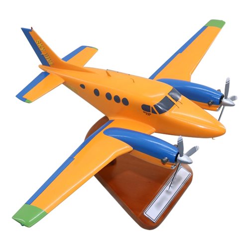 Beechcraft King Air B90 Custom Aircraft Model - View 5