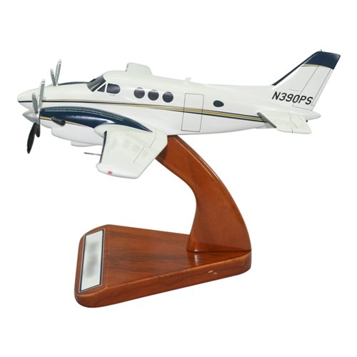 Beechcraft King Air E90 Custom Aircraft Model - View 2