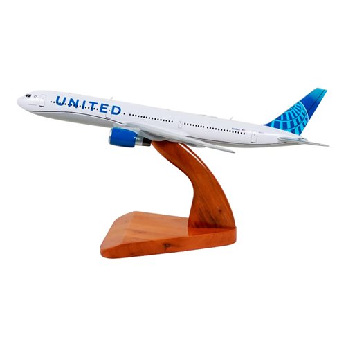 United Airlines Boeing 767-424ER Custom Aircraft Model - View 2