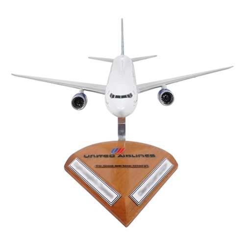 United Airlines Boeing 767-424ER Custom Aircraft Model - View 3