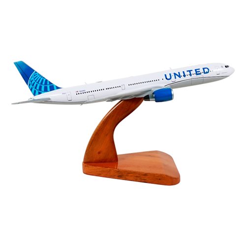 United Airlines Boeing 767-424ER Custom Aircraft Model - View 4