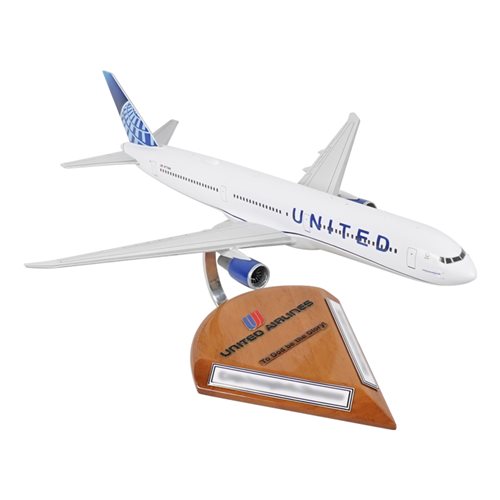 United Airlines Boeing 767-424ER Custom Aircraft Model - View 5