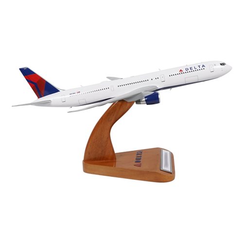 Delta Air Lines B767-432ER Custom Aircraft Model - View 4