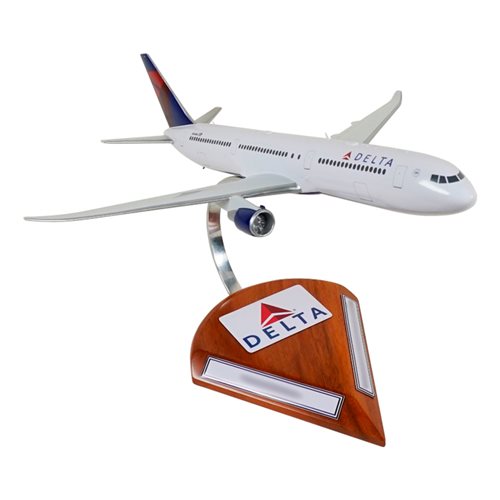 Delta Air Lines B767-432ER Custom Aircraft Model - View 5