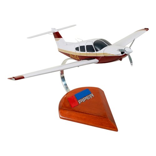 Piper PA-28RT-201T Arrow IV Custom Aircraft Model - View 5