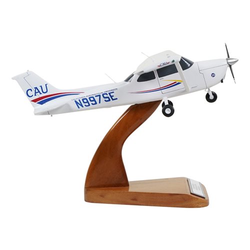 Cessna 172S Skyhawk SP Custom Aircraft Model - View 4