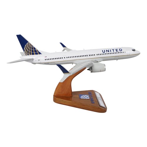 United Airlines Boeing 737-900ER Custom Airplane Model  - View 4