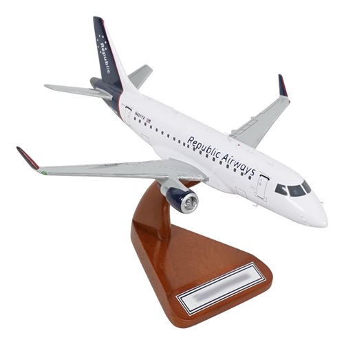 Republic Airways Embraer 175LR Custom Aircraft Model - View 5