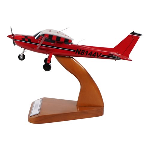 Cessna A150M Custom Aircraft Model - View 2
