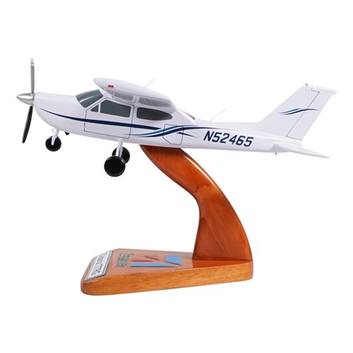 Cessna 177RG Custom Aircraft Model - View 2