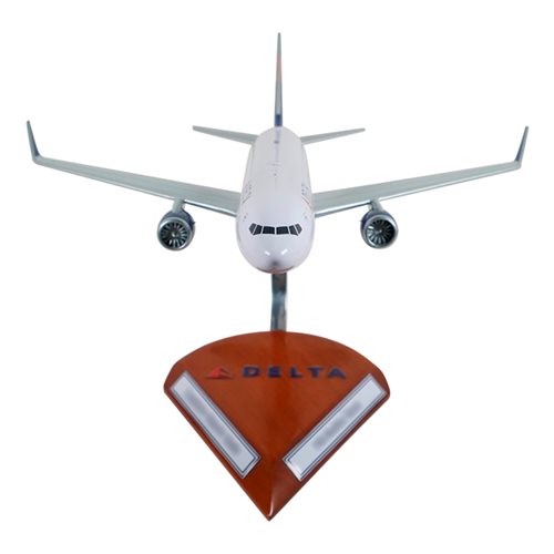 Delta Airlines Boeing 767-332 Custom Aircraft Model - View 3