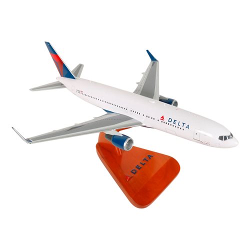 Delta Airlines Boeing 767-332 Custom Aircraft Model - View 5