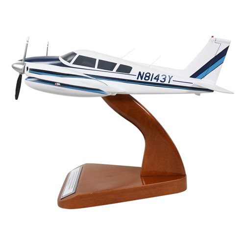 Piper PA-30 Twin Comanche Custom Aircraft Model - View 2