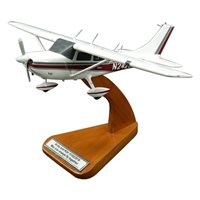 Cessna 182 Custom Airplane Model 