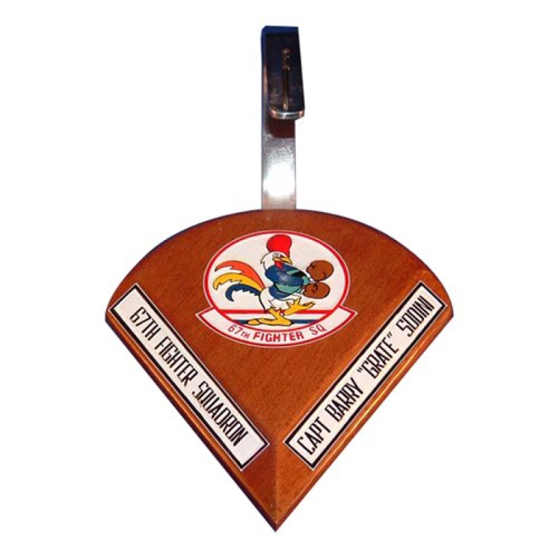 Up close image of fuselage mount triangular mount stand