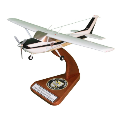 Image of Cessna on standard wooden model stand - for mobile view